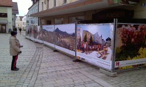 Bauzaunplanen für die Großflächenwerbung